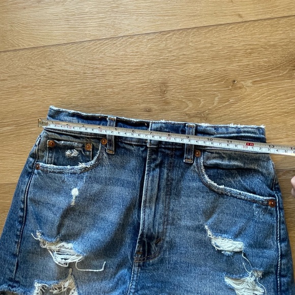 Abercrombie High Rise Mom Shorts. New Without Tags. 25 - Picture 4 of 8